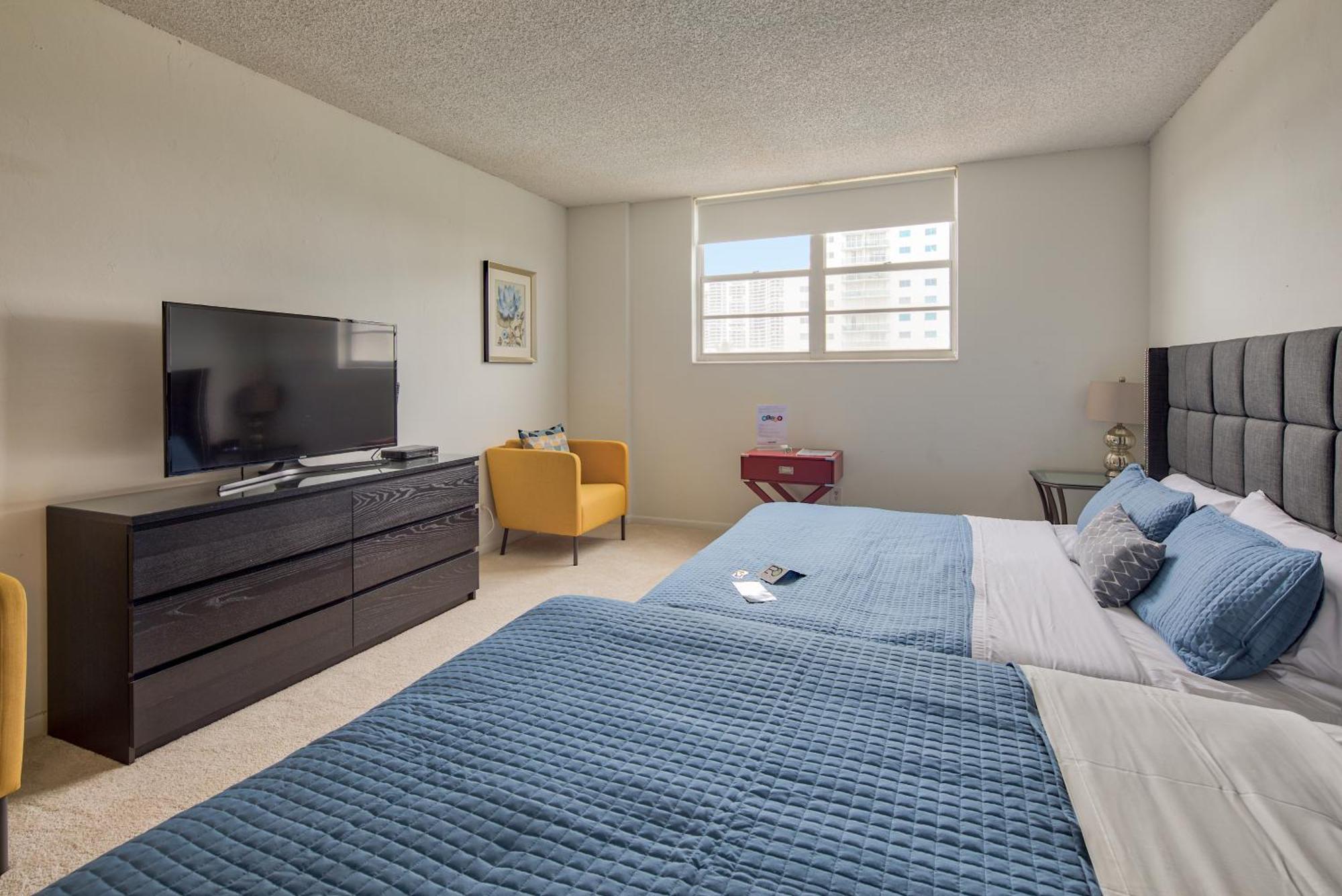 Ocean Reserve Luxury Condos Across From Sunny Isles Beach 마이애미 비치 객실 사진