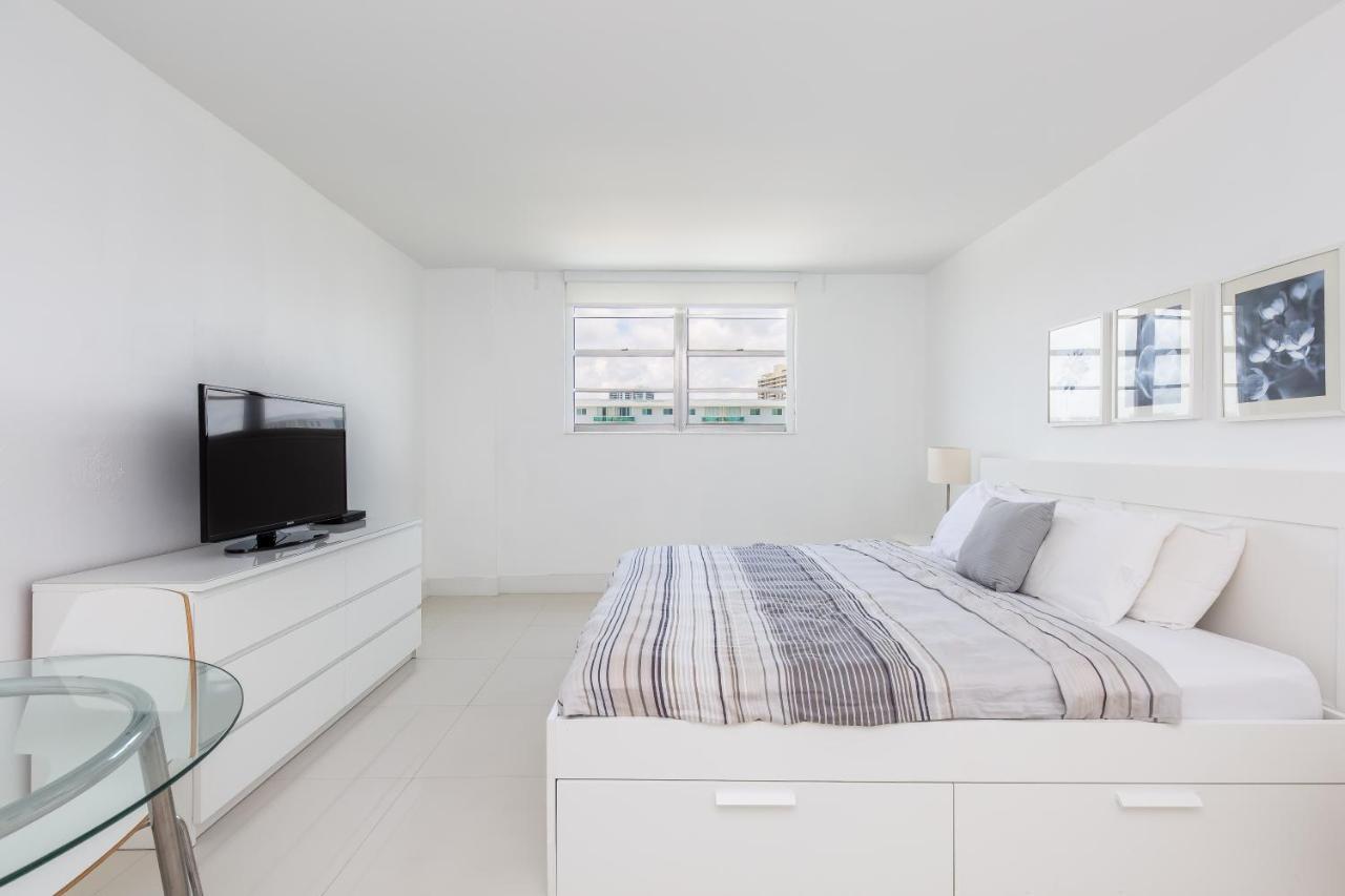 Ocean Reserve Luxury Condos Across From Sunny Isles Beach 마이애미 비치 외부 사진