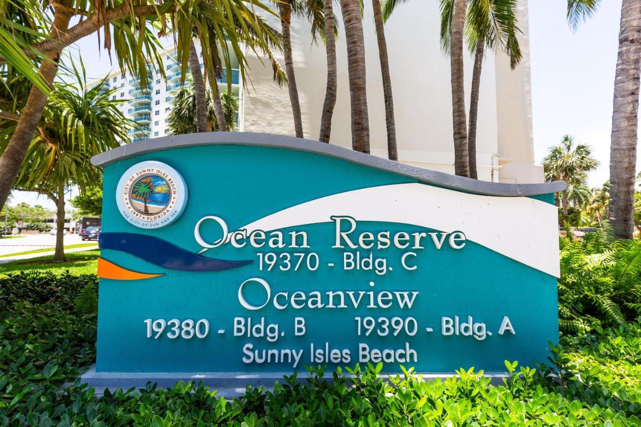 Ocean Reserve Luxury Condos Across From Sunny Isles Beach 마이애미 비치 외부 사진
