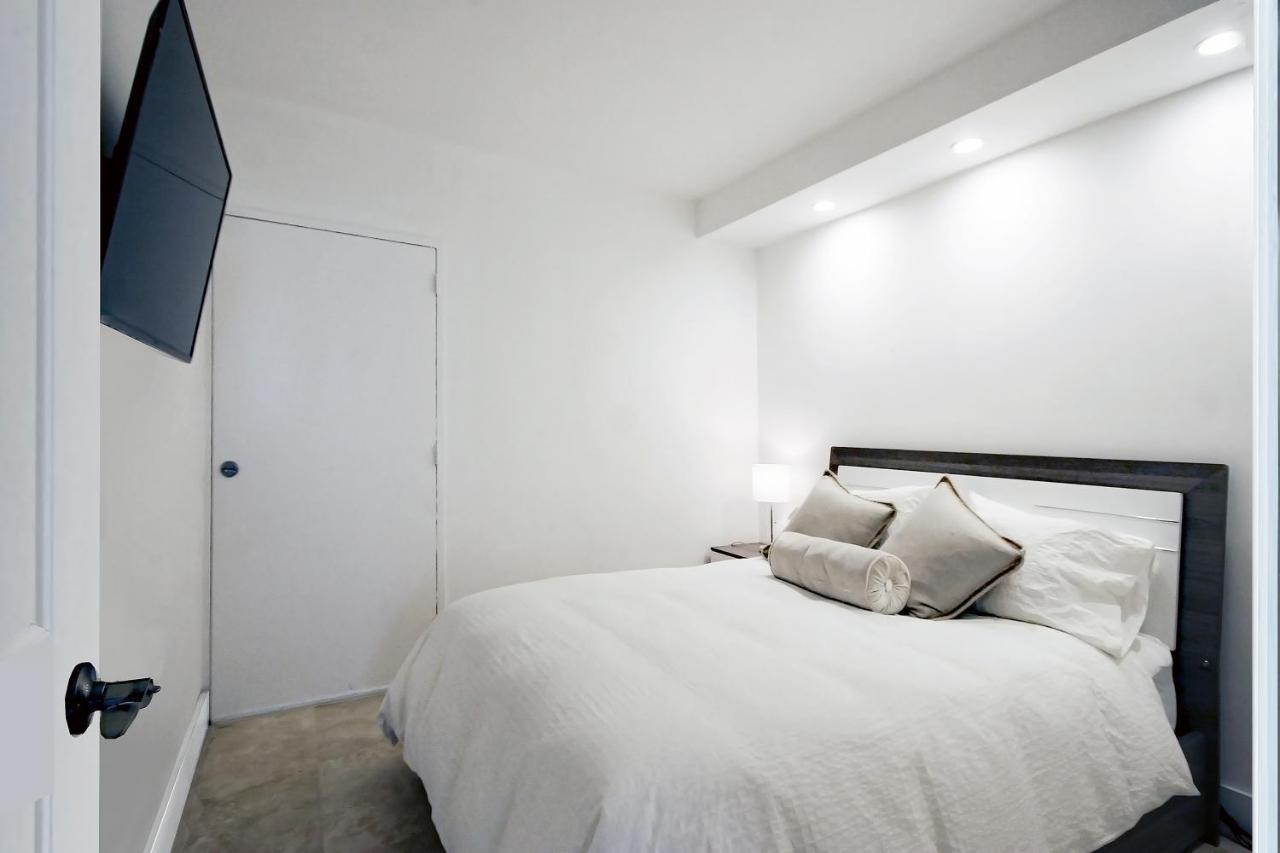 Ocean Reserve Luxury Condos Across From Sunny Isles Beach 마이애미 비치 외부 사진